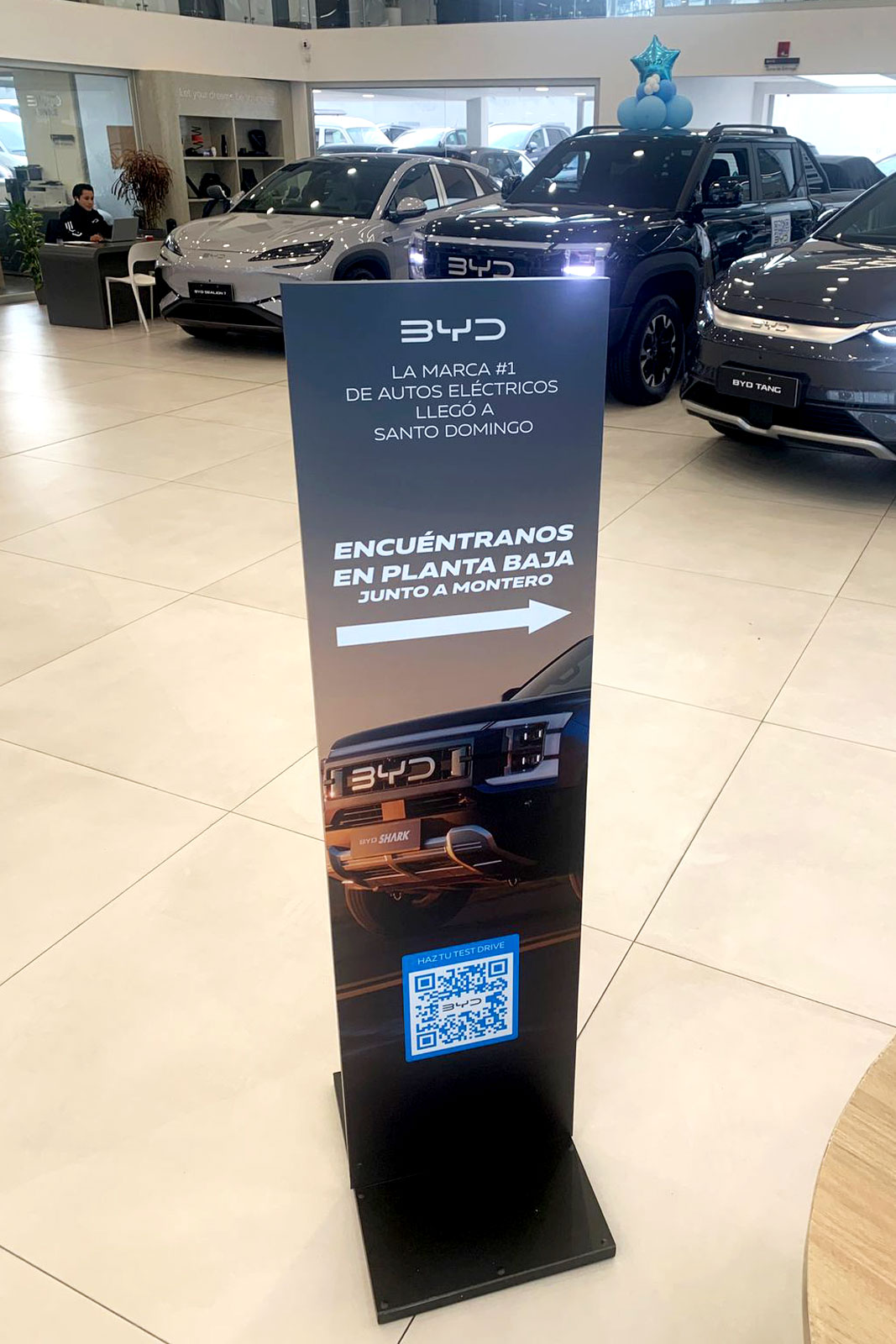 Tótem Digital - 04-Totems-servicio-publicitario-Digishop.jpg